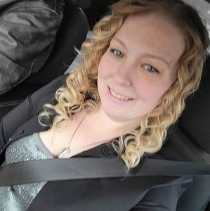 Meet your Posher, Teresa